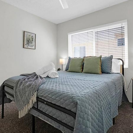 6Th Haven, Arcade, King Bed, Games, 1 Mile To Beaches Long Beach Extérieur photo