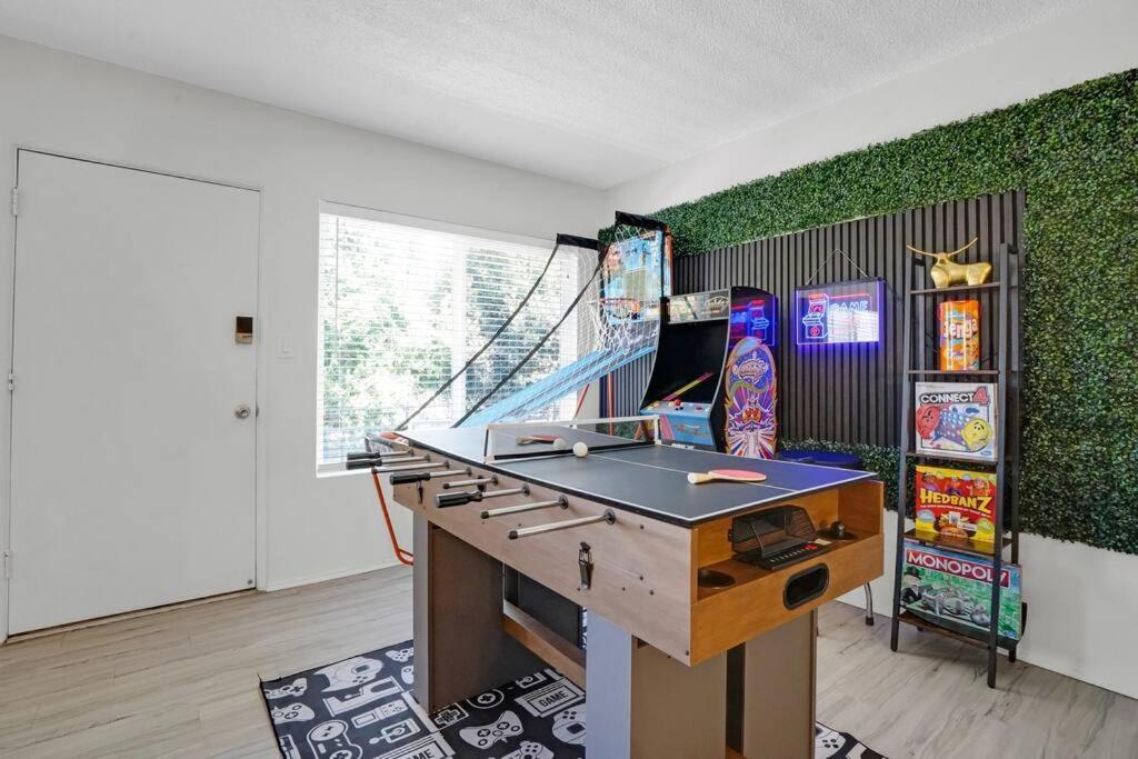 6Th Haven, Arcade, King Bed, Games, 1 Mile To Beaches Long Beach Extérieur photo