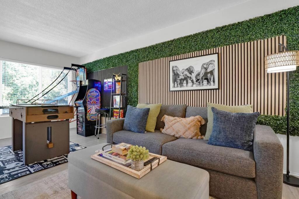 6Th Haven, Arcade, King Bed, Games, 1 Mile To Beaches Long Beach Extérieur photo